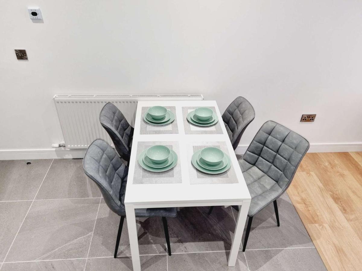 Lmk, Spacious 1 Bedroom Ground Floor Apartment, Ev Charger, Free Parking Wi-Fi, Great Location Belfast Esterno foto
