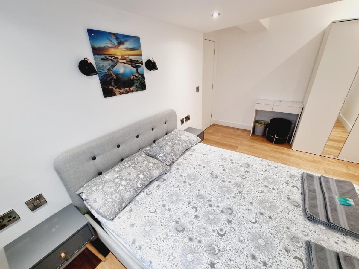 Lmk, Spacious 1 Bedroom Ground Floor Apartment, Ev Charger, Free Parking Wi-Fi, Great Location Belfast Esterno foto